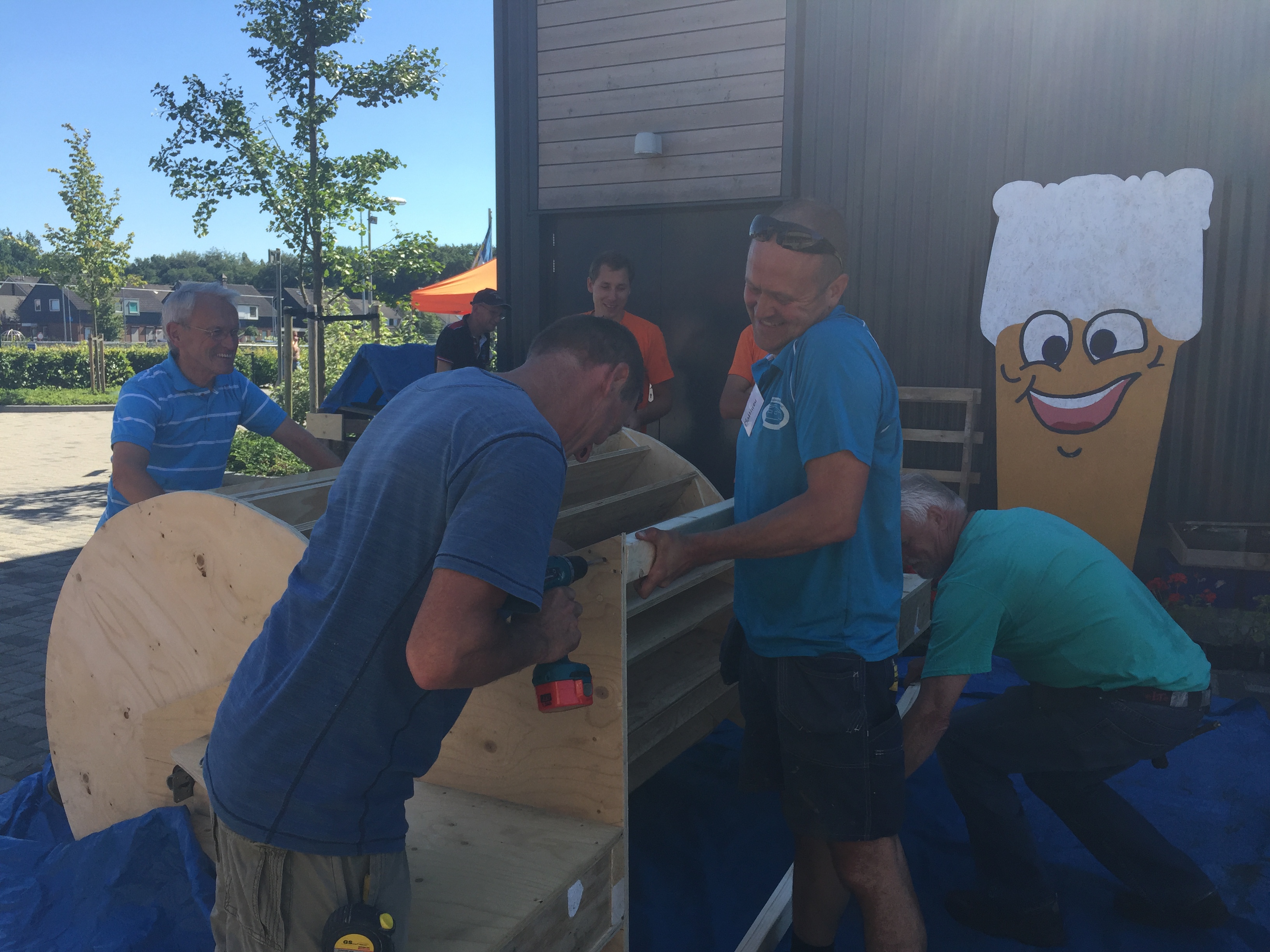 Zomer in gelderland: ondanks hitte publieksrecord in klarenbeek ...