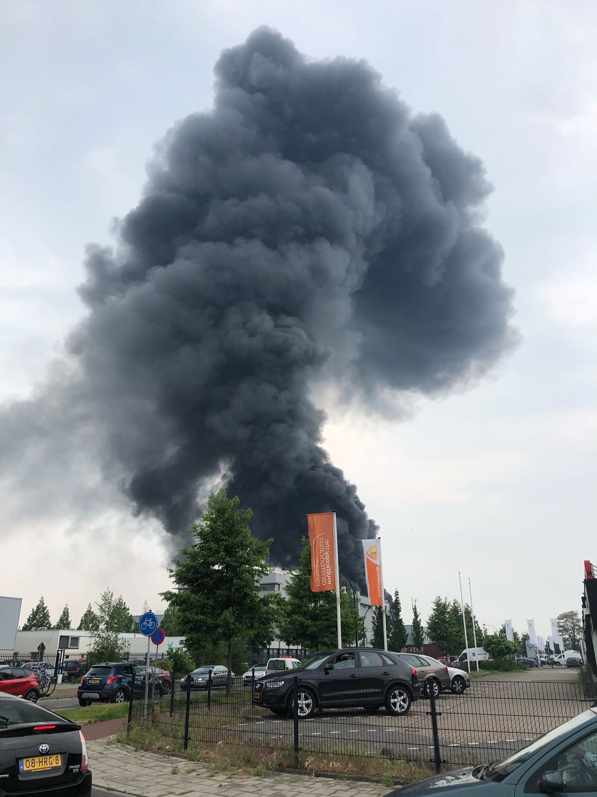 VIDEO: Brand Harderwijk onder controle; geen gewonden - Omroep Gelderland VIDEO: Brand Harderwijk onder controle; geen gewonden - Omroep Gelderland