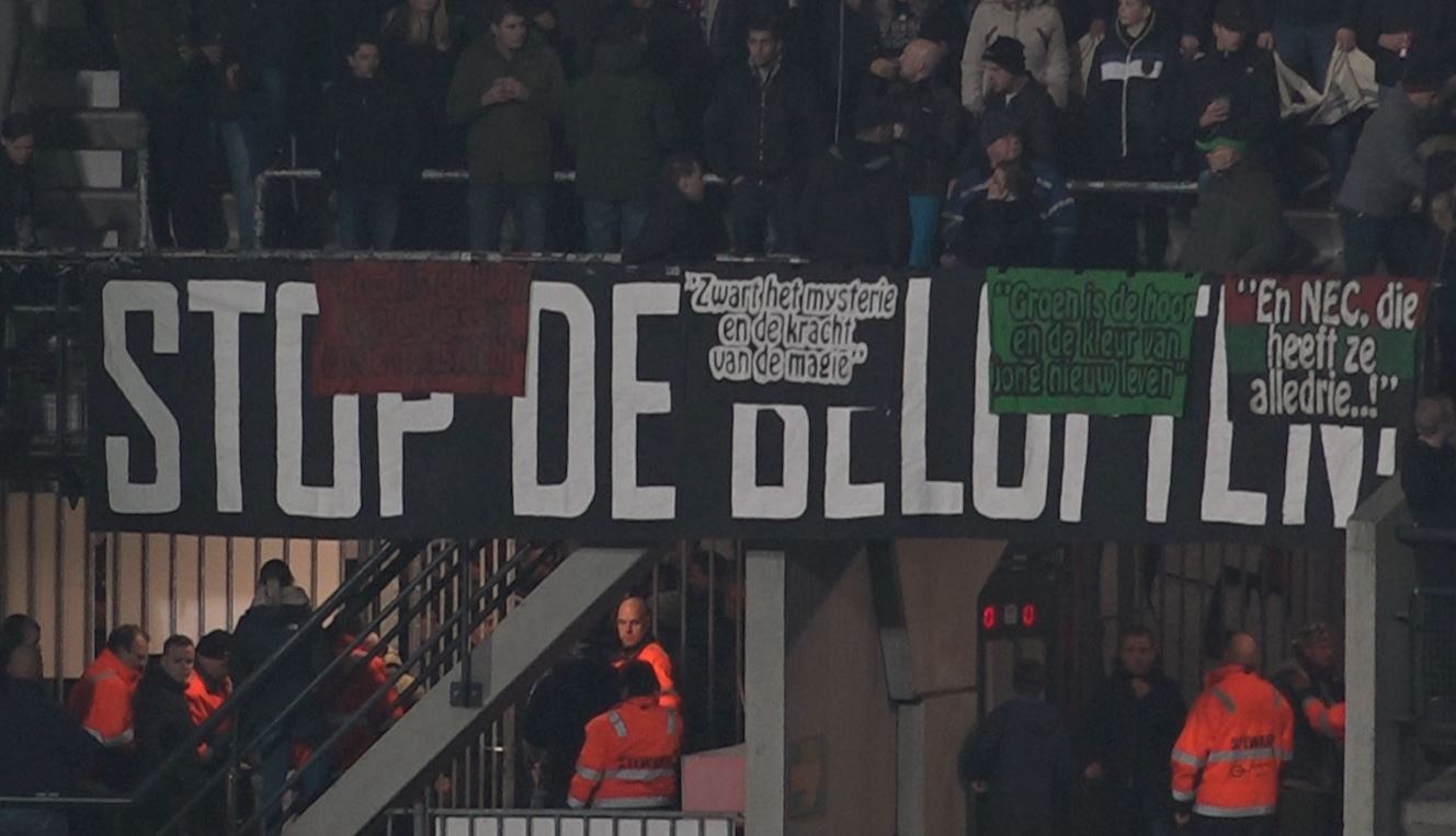 Spiksplinternieuw NEC-fans woedend op clubleiding na spandoek-incident - Omroep IH-05